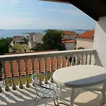 Dane Pakoštane