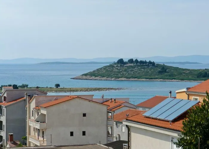 Dane פאקוסטאן