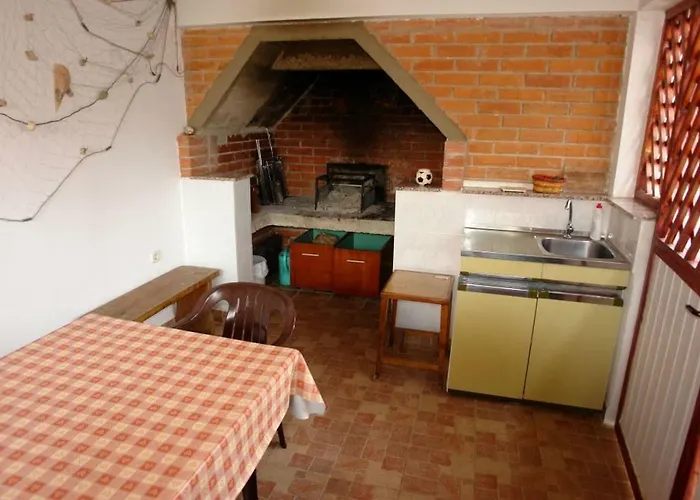 Dane בית הארחה