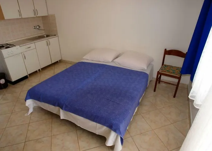 בית הארחה Dane פאקוסטאן