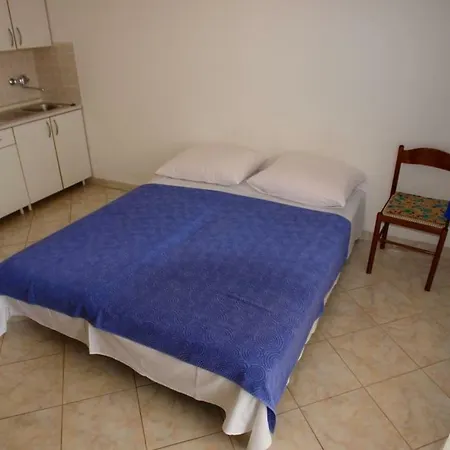 Vendégház Dane Pakoštane